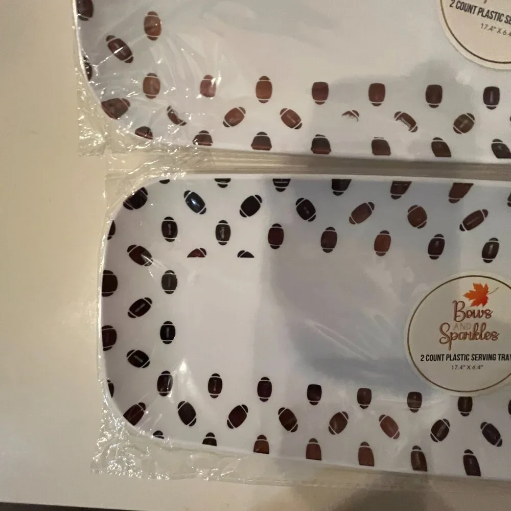 Football Plastic Serving Trays - 3 packs / 2 trays per pack‎ (new/ps/x)